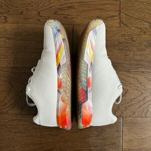 EUC NOBULL Pride Moves Impact Size 7.5